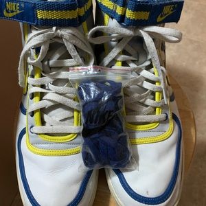 Men’s Nike hi-tops